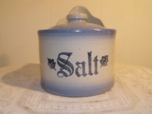 antique_blue_and_white_stoneware_salt_crock__lid_1_thumb2_lgw